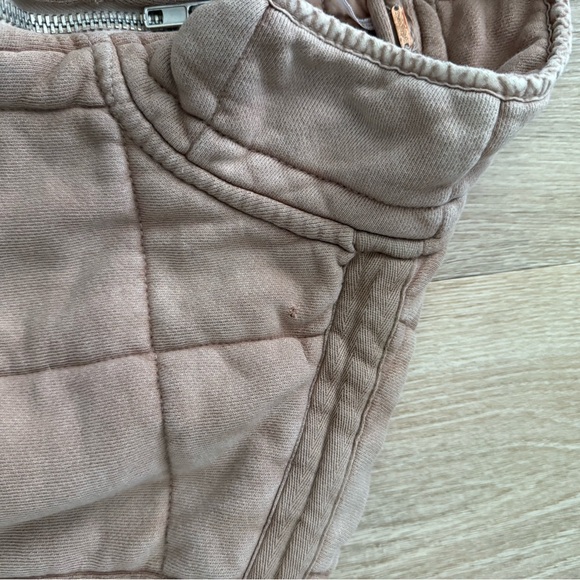 Vuori Halo Essential Hoodie Medium Excellent Condition - Picture 6 of 6